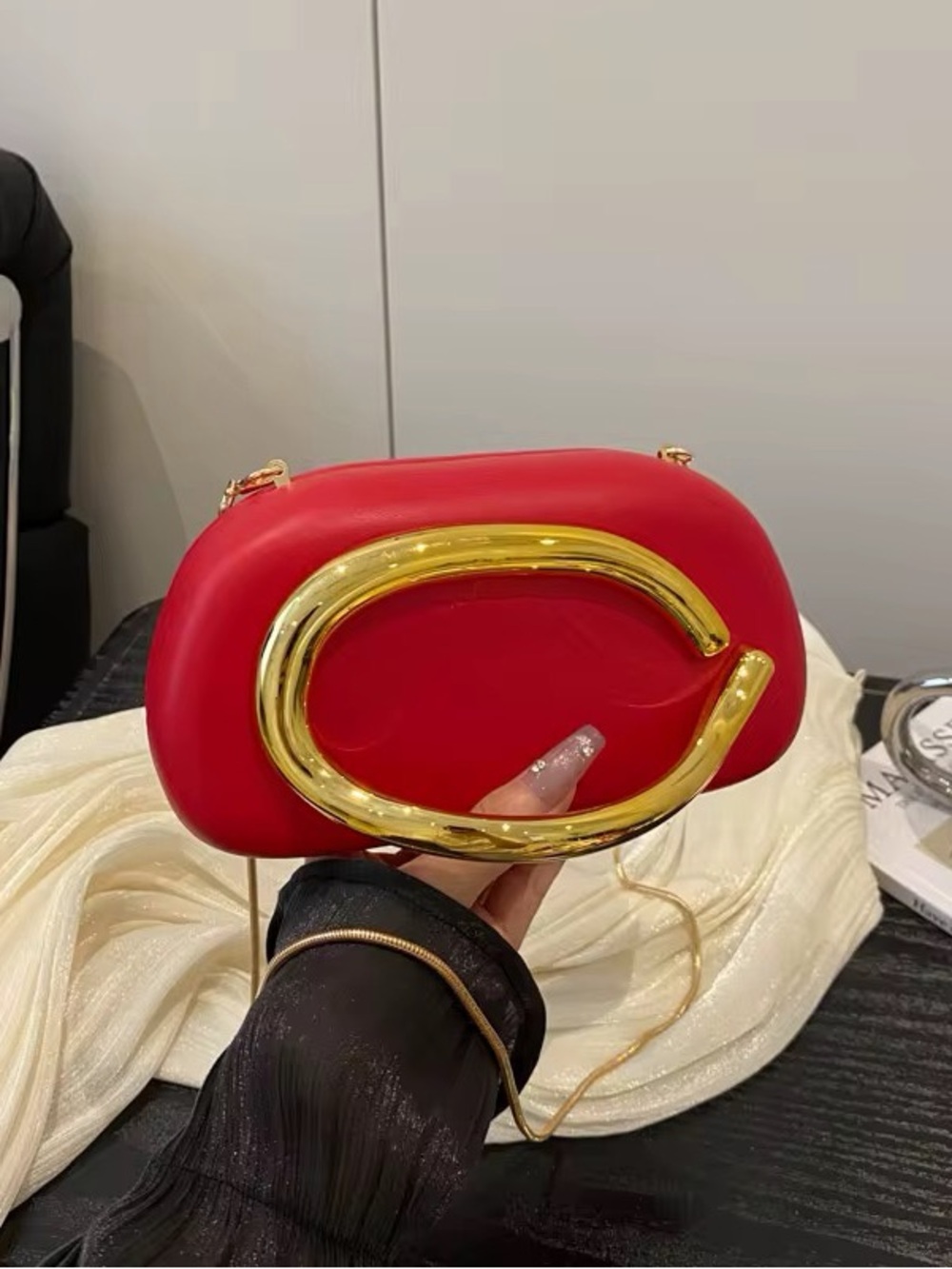 Red Women's Chain Shoulder Bag with Gold Accent